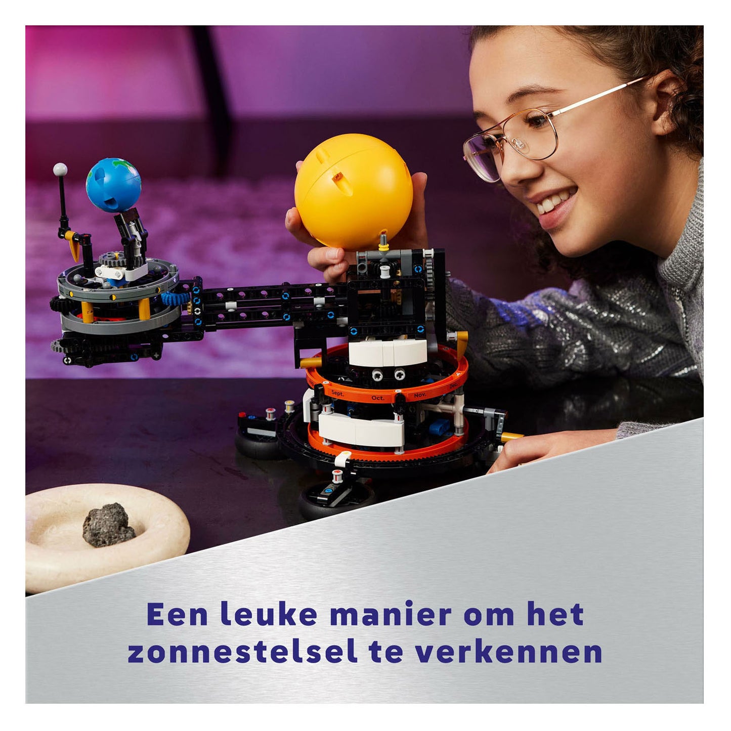 LEGO technic 42179 de aarde en de maan in beweging
