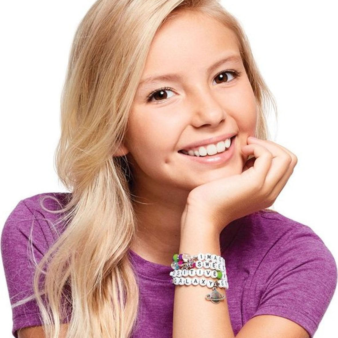 Make It Real - diy blokletter sieradenset - maak 4 unieke armbanden met letters