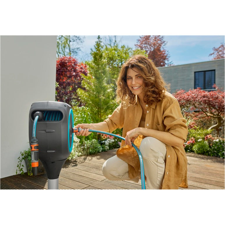 GARDENA patio slangenbox rollup s slanghaspel (grijs wit, 15 meter, incl. reinigingsspuit)