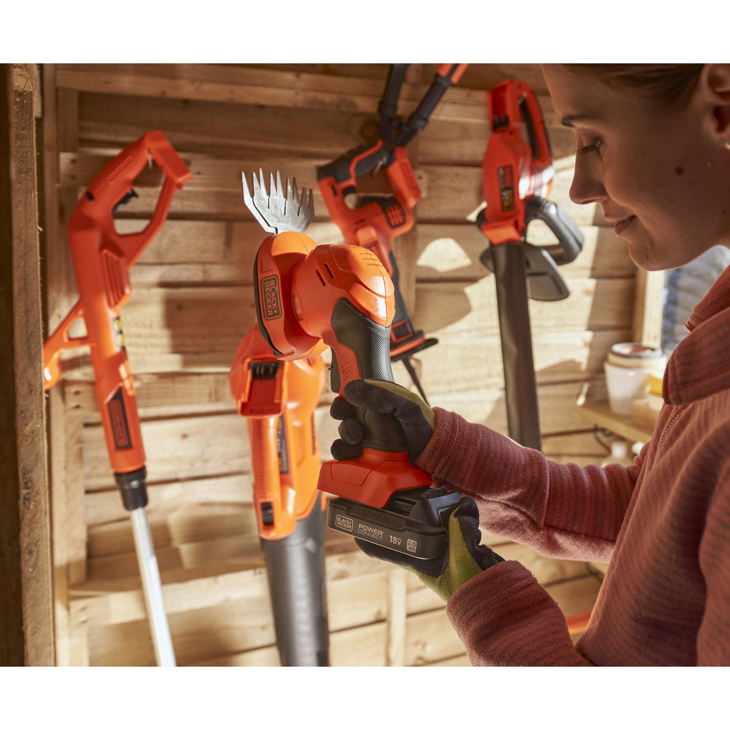 BLACK+DECKER bcss18b-xj 18v gras- en struikschaar (zonder accu) (oranje zwart, accu en oplader niet inbegrepen)