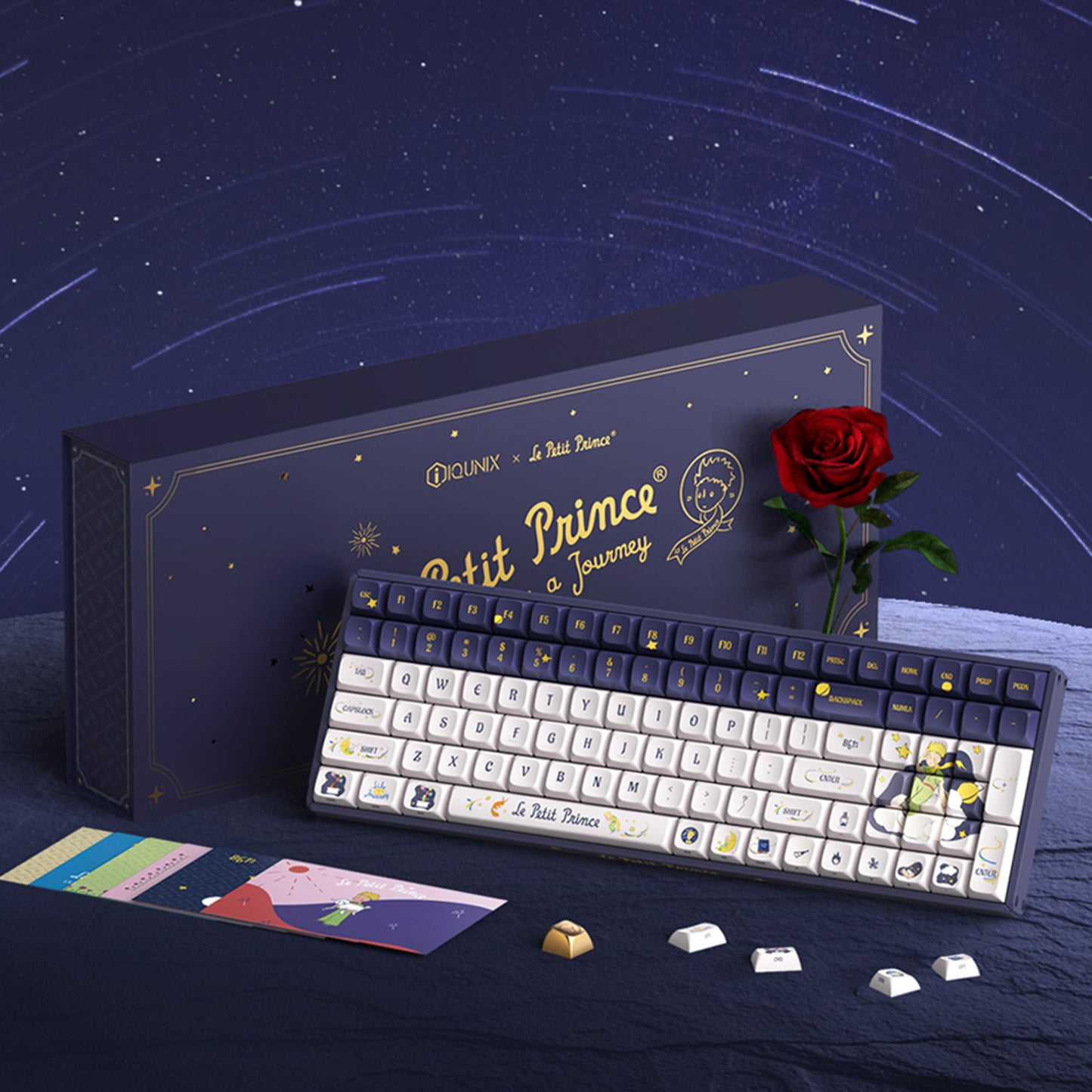 Iqunix F97 Starry Tryst RGB mechanisch gaming toetsenbord (Donkerblauw, US lay-out (QWERTY), IQUNIX Little Prince, 96%, RGB leds, Hot-swappable, PBT, 2.4GHz | Bluetooth 5.1 | USB-C)