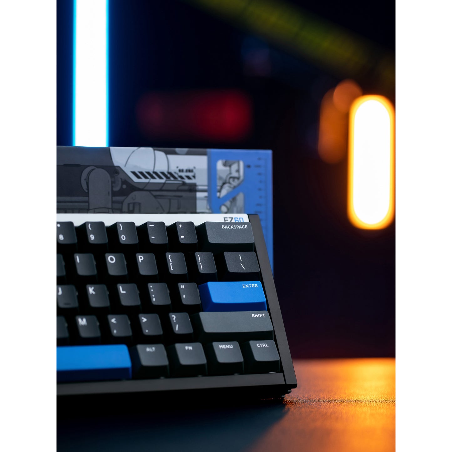 Iqunix EZ60 Magnetic Switch Gaming HE Keyboard (Zwart, US lay-out (QWERTY), Gateron Magnetic Jade Gaming, 60%, RGB, Double Shot PBT Keycaps)