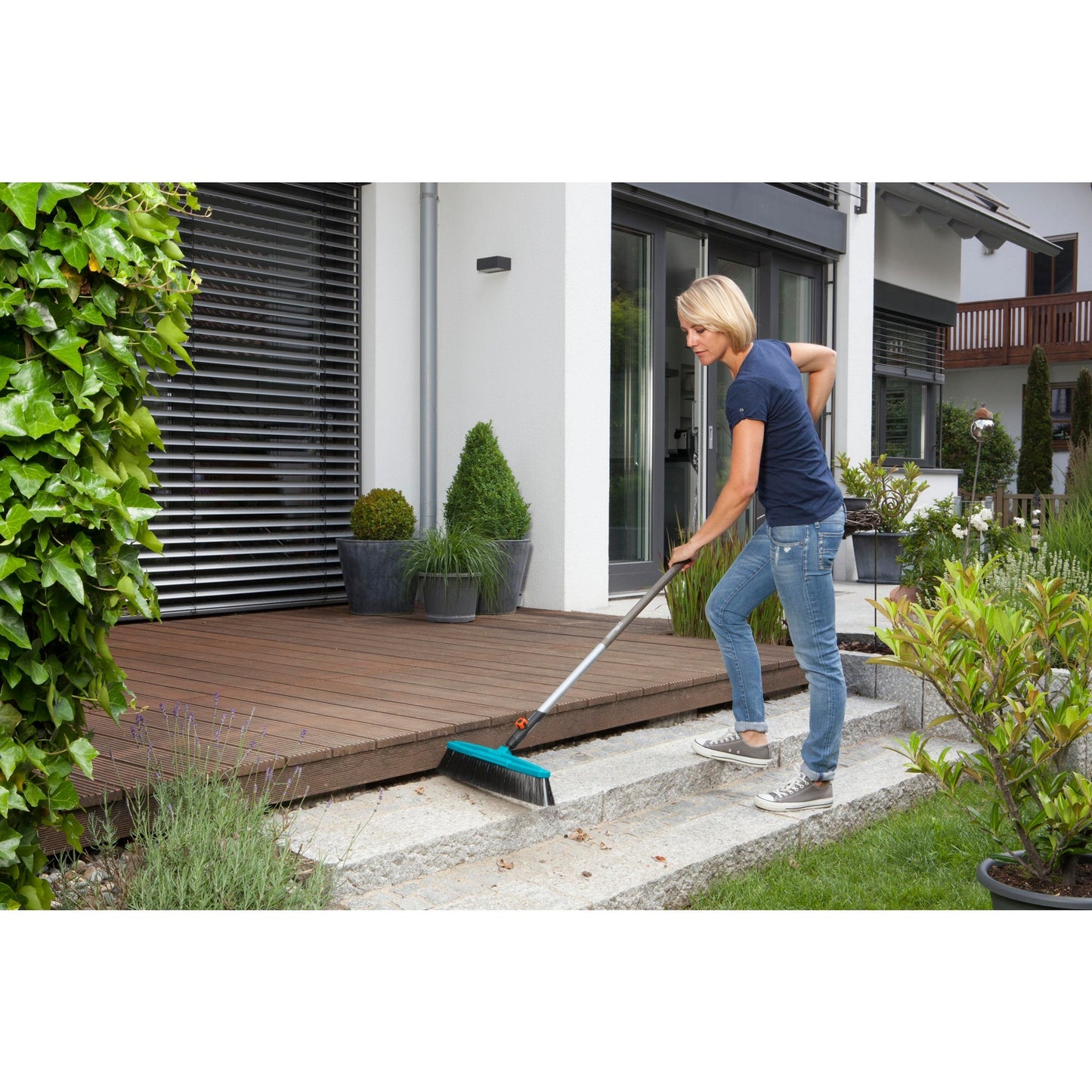 GARDENA combisystem straatbezem met schraper (turquoise zwart, 3622-20)