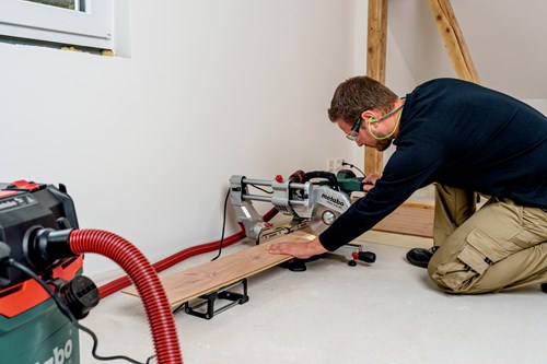 Metabo kgsv 216 mc afkortzaag met trekfunctie - 615216000