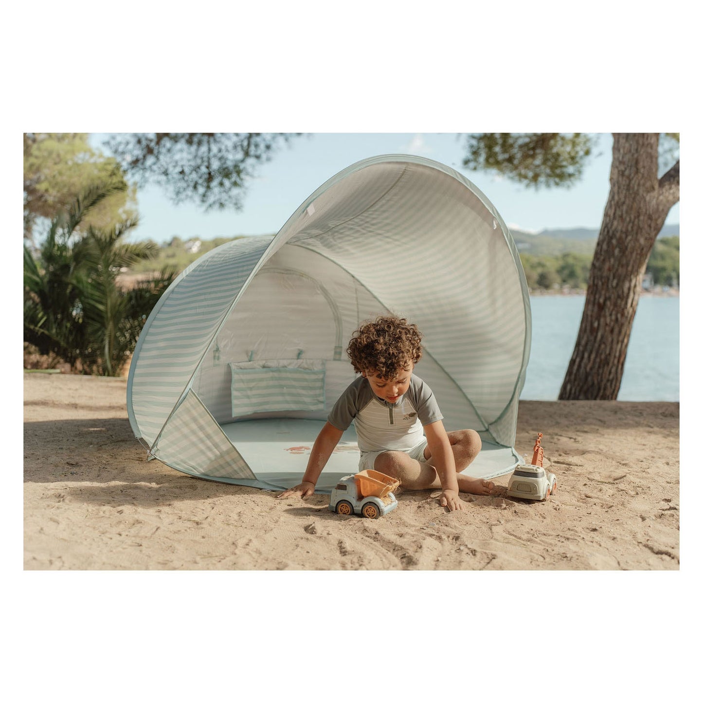 Little Dutch fresh greens pop-up tent