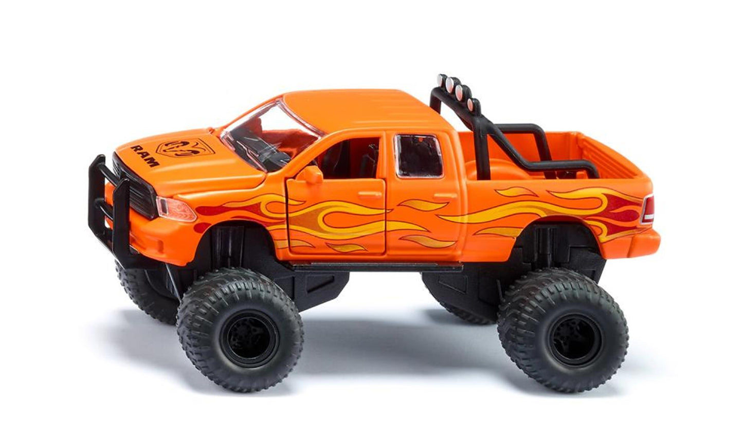 Siku ram 1500 met ballonbanden 1:50