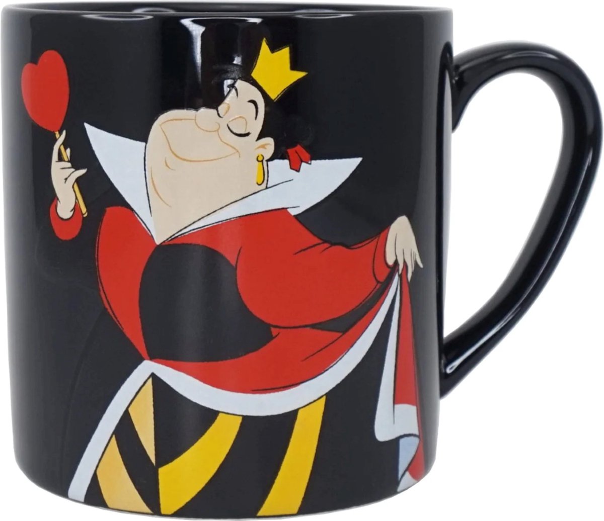 Half Moon Bay Disney alice in wonderland queen of hearts mok
