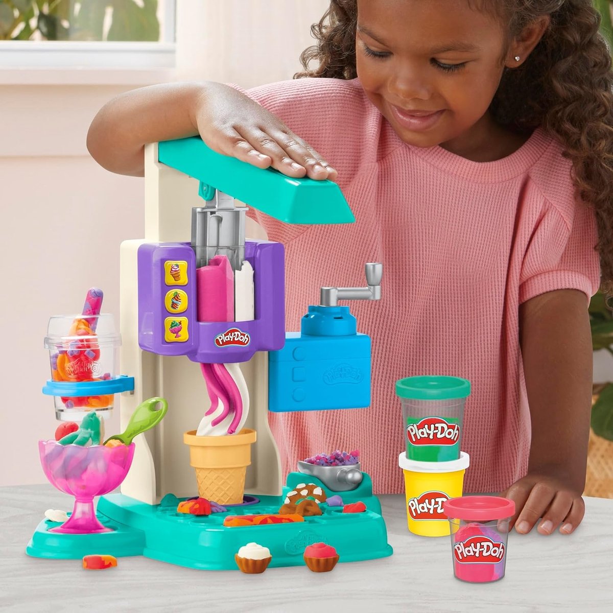 Play-Doh regenboog softijs speelset - 5 kleipotjes