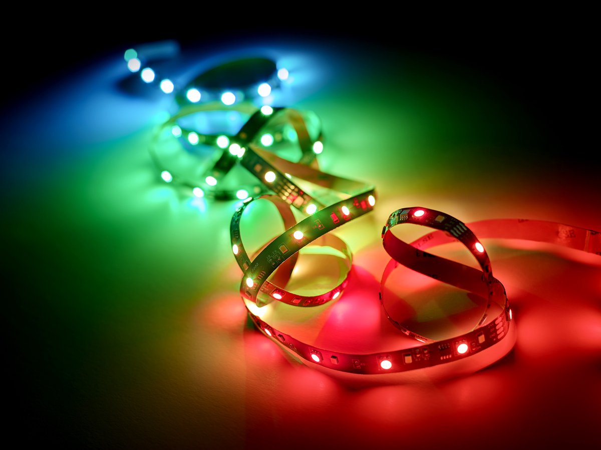 RL LIVE YOUR LIGHT Reality racer ledstrip - zwart - led rgbw 10w - lengte 5 m - inkortbaar - geintegreerde dimmer - memory functie - afstandsbediening - rgb-kleurwisselaar - sound control