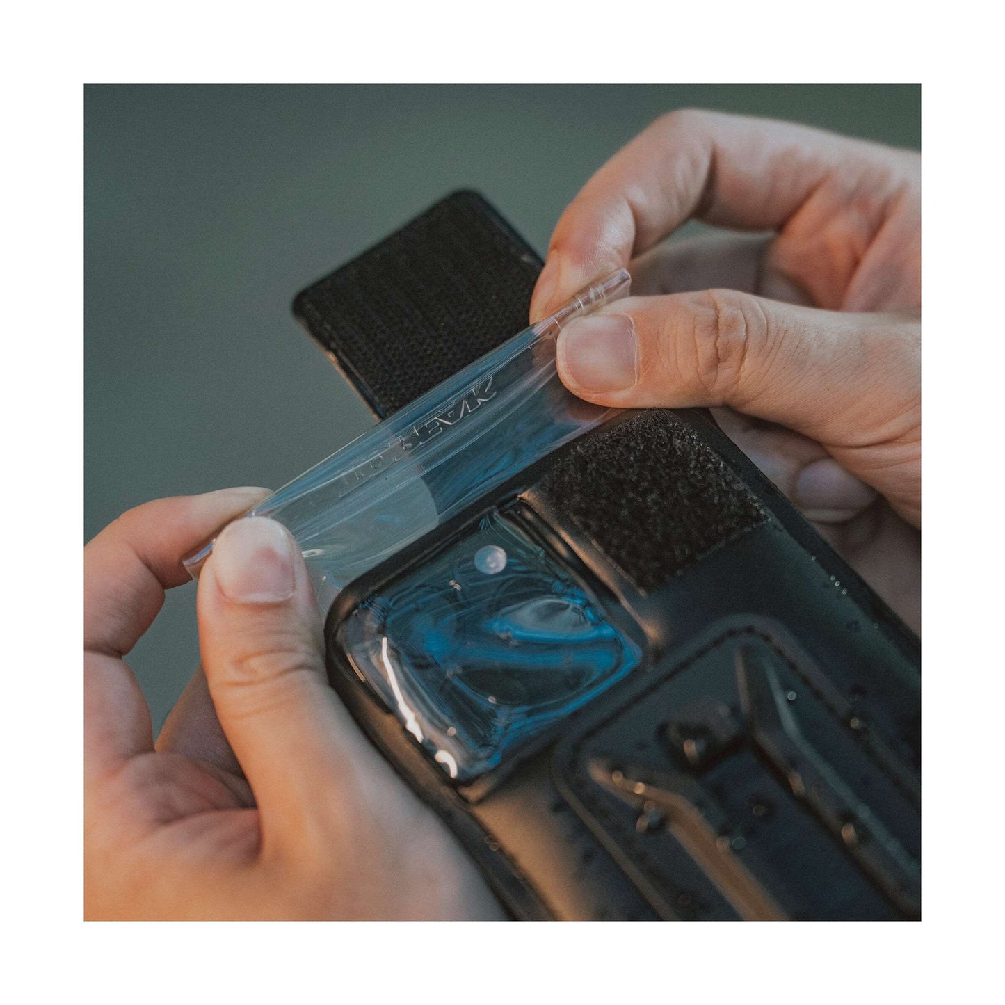 TOPEAK Phone drybag - black - medium