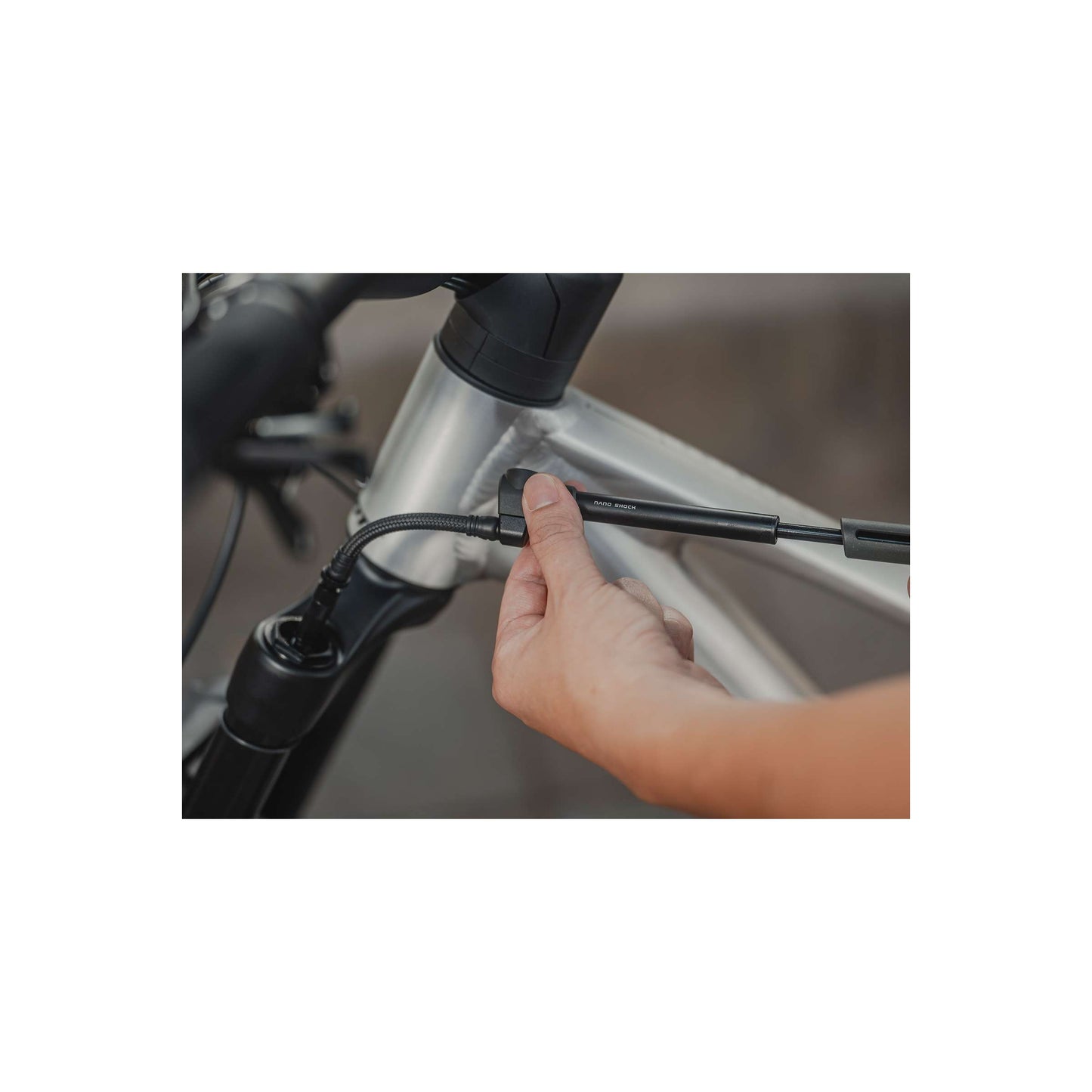 Topeak minipomp suspension nano shock met pompslang 8.5 cm