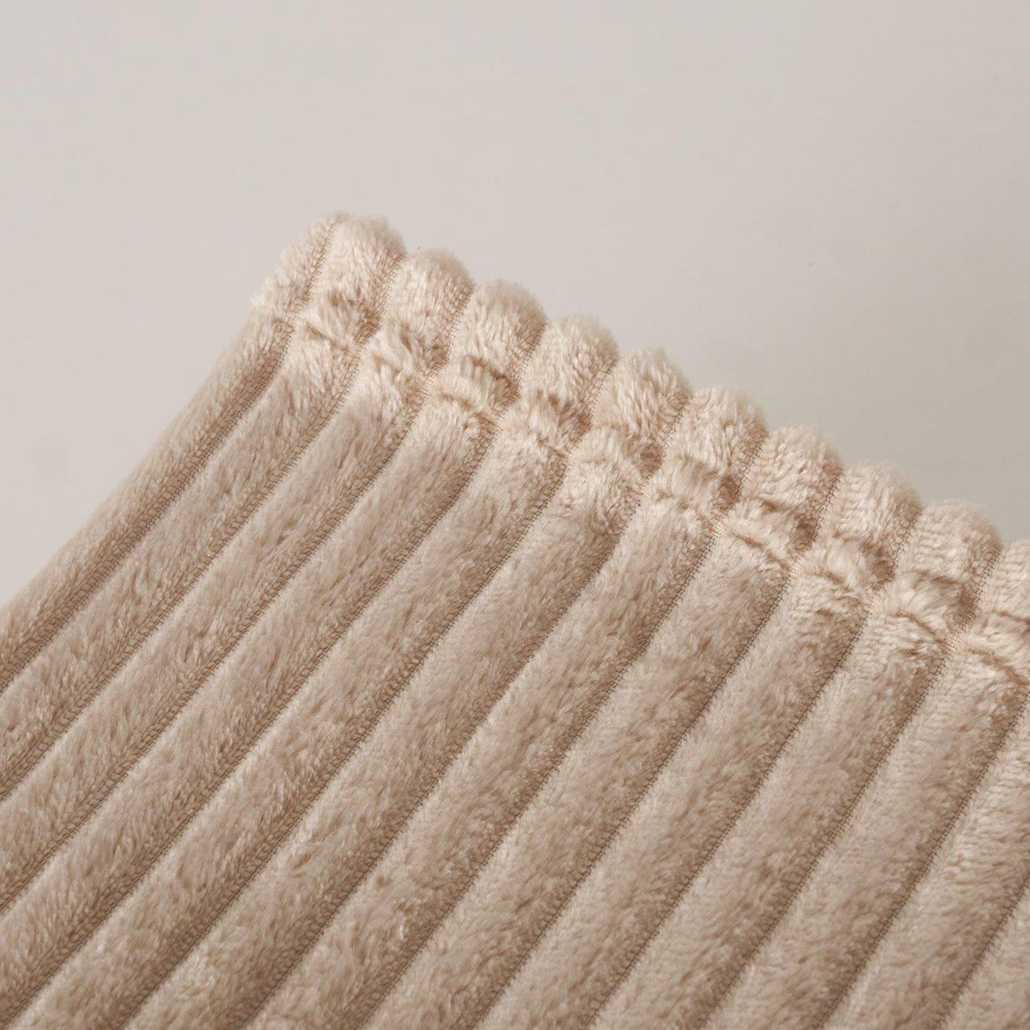 Boltze Home woondeken beige 180x130cm