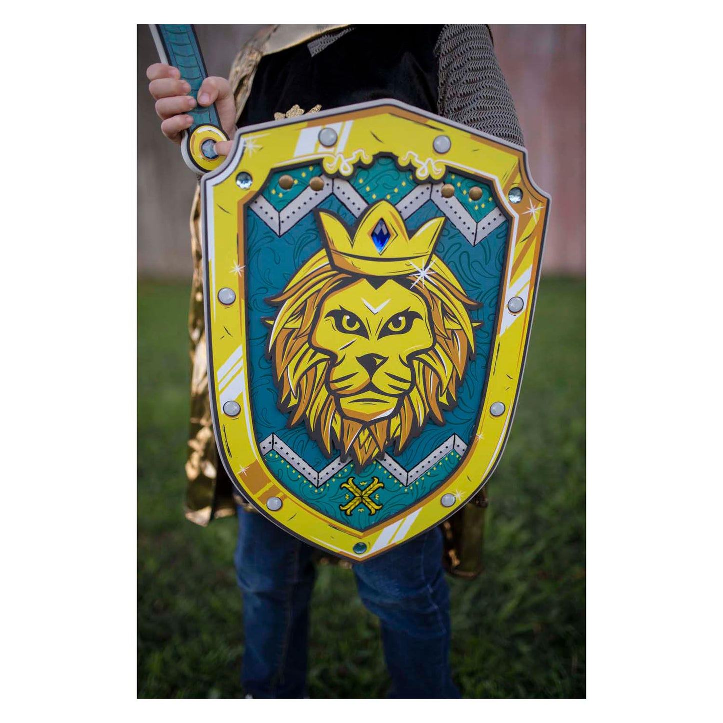 Great Pretenders Lionheart warrior shield
