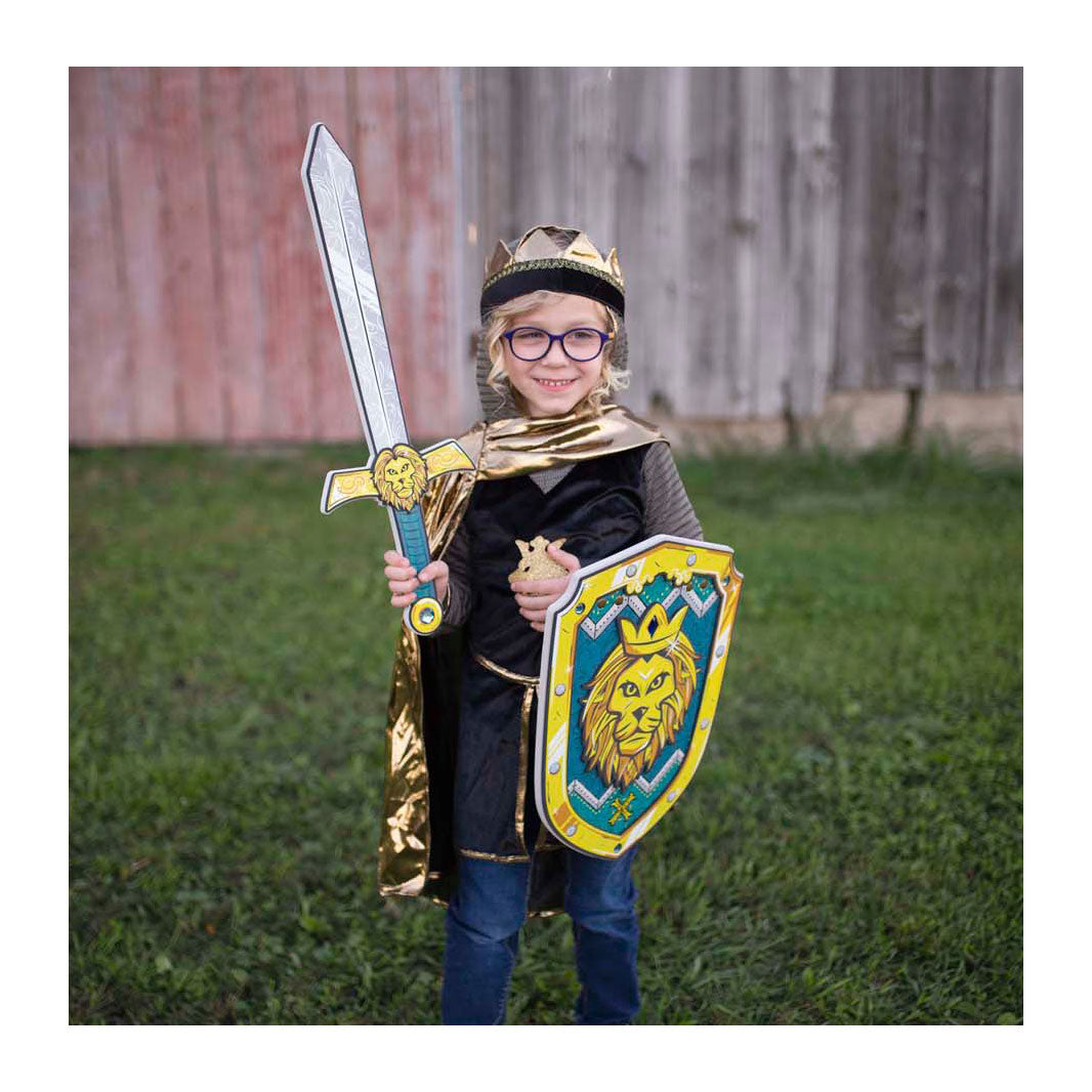 Great Pretenders Lionheart warrior shield