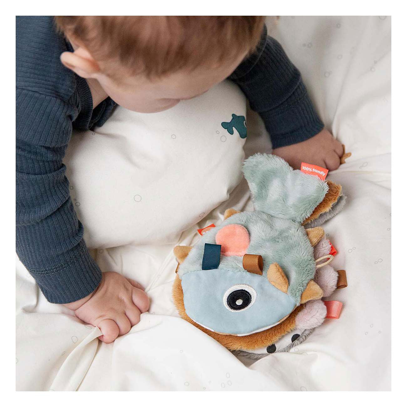 Done By Deer zintuiglijk babyboek zeevrienden