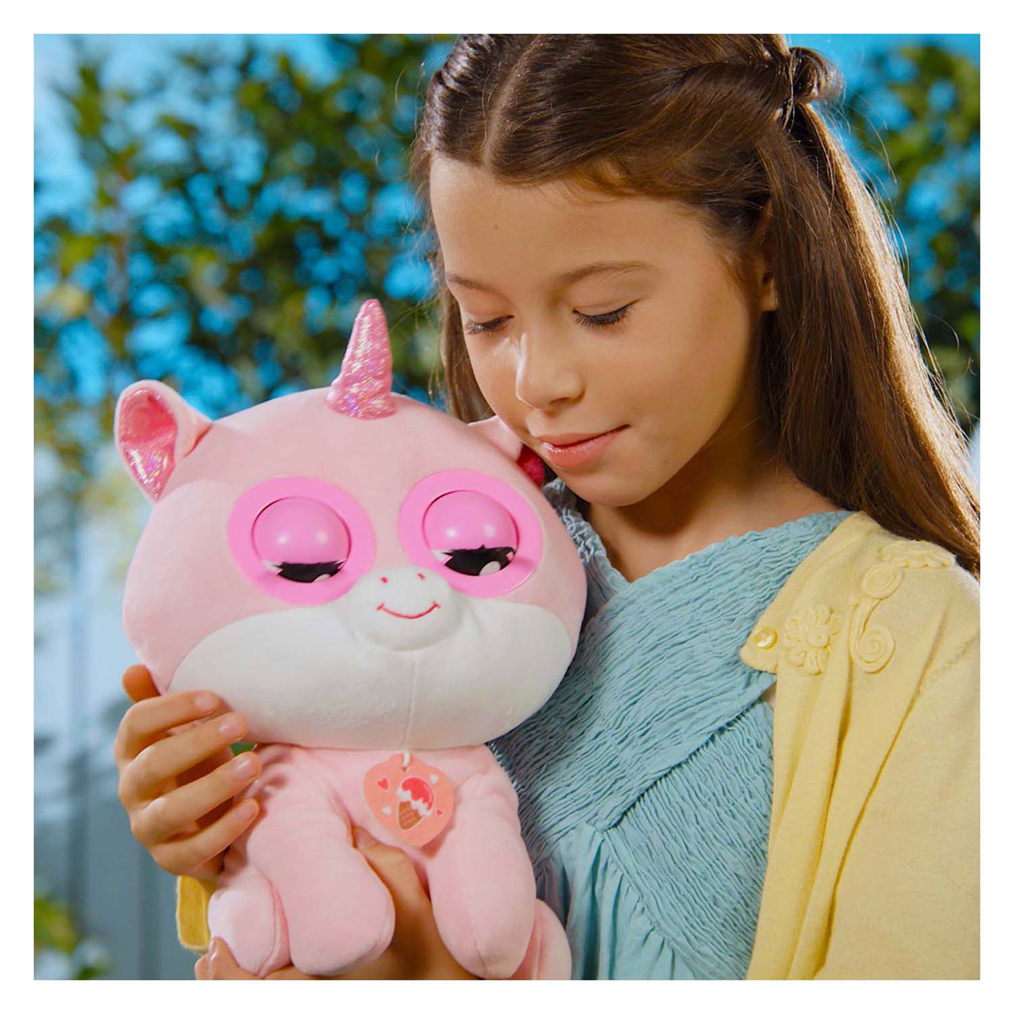 Silverlit Winksies strawberry unicorn - interactieve knuffel in een ijsbeker