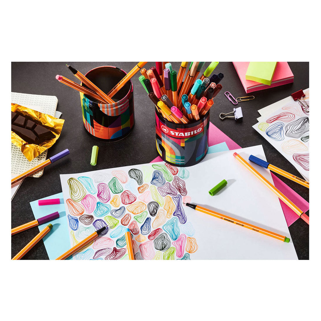 STABILO point 88 arty fineliners in metalen rond etui - 45dlg.