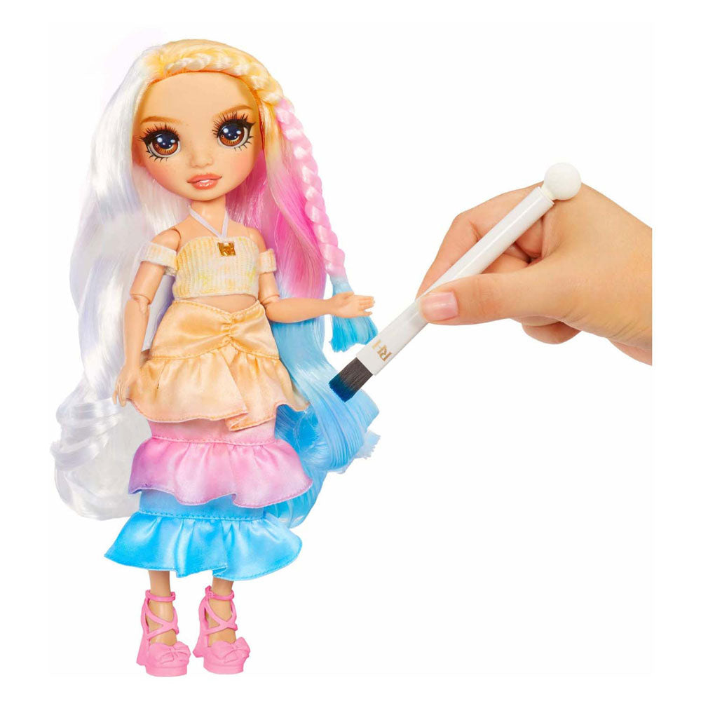 MGA Entertainment Rainbow high watercolor create-modepop - bruine ogen