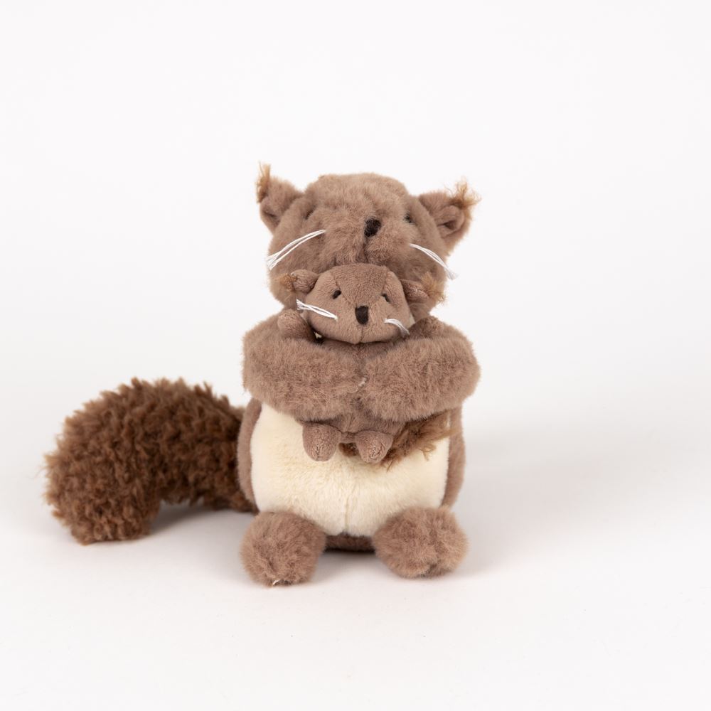Egmont Knuffel Eekhoorn met baby. 15x15x