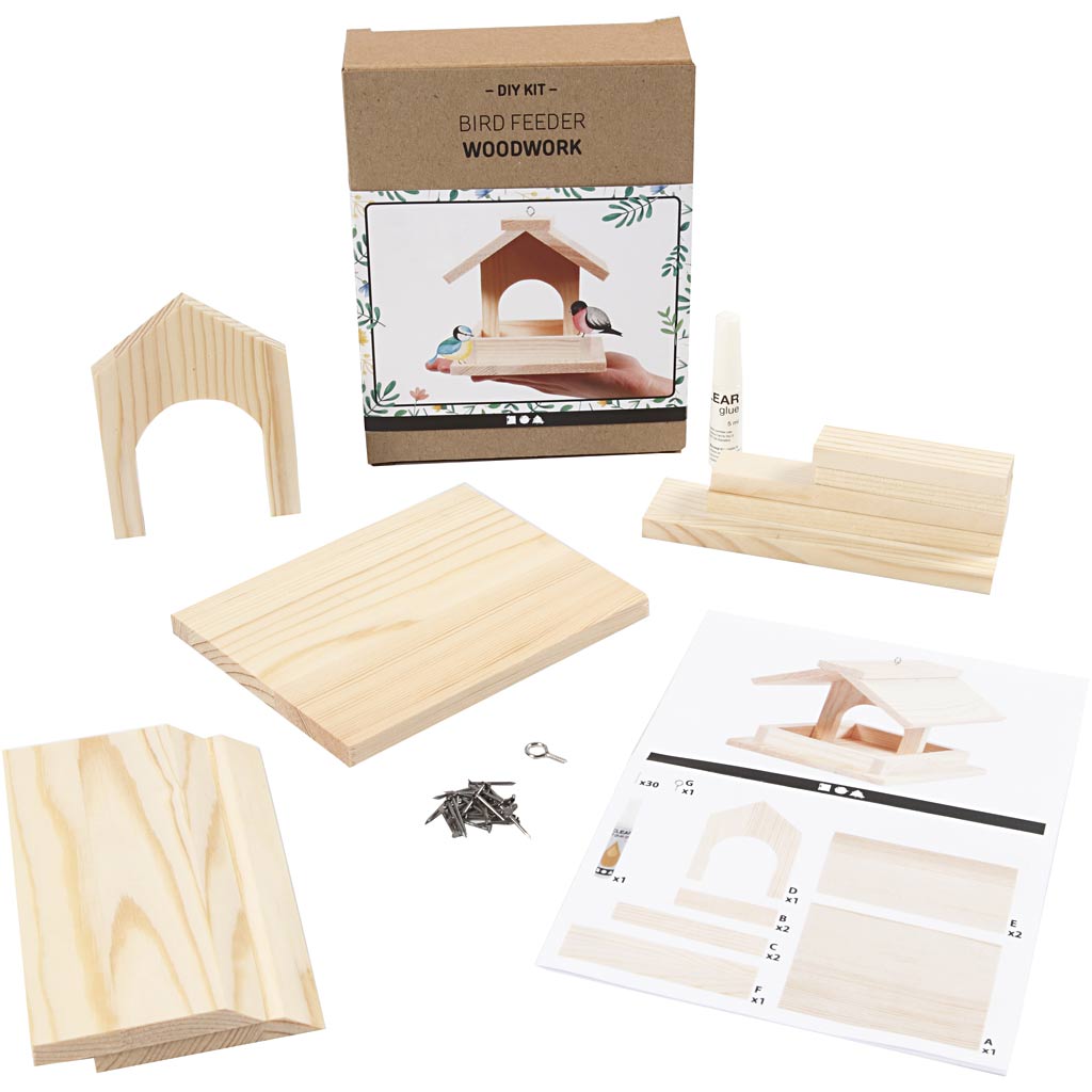 Creativ Company Https: www.cchobby.nl vogelvoederhuisje-h-12-5-cm-d-14-5-cm-b-11-5-cm-1-stuk