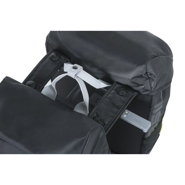 BASIL Dubbele fietstas miles 34 liter 13 x 26 x 35 cm (2x) - zwart lime