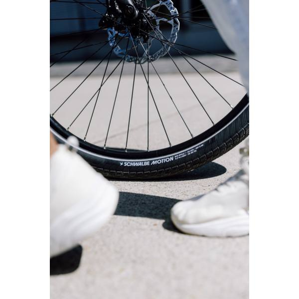 Schwalbe Benelux B.V. Schwalbe draadband motion big apple 50-559 +r zwart