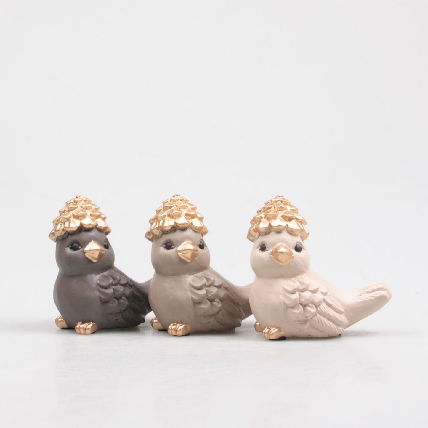 Season Inspired Decoration Vogel met dennenappel 10x6,5x10cm 3 ass