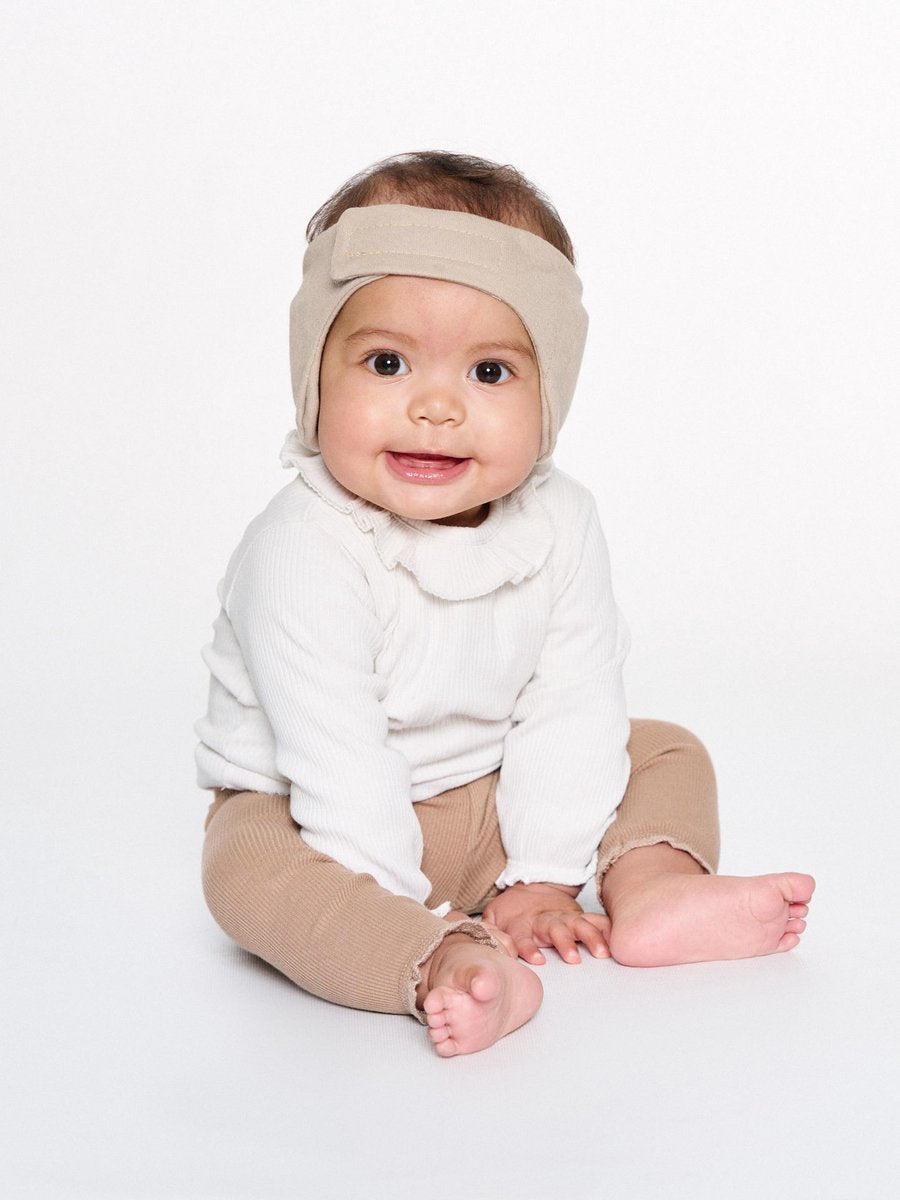 Dooky® Dooky baby gehoorbescherming – zachte verstelbare hoofdband – 0-6 maanden - beige – oeko-tex katoen – licht comfortabel