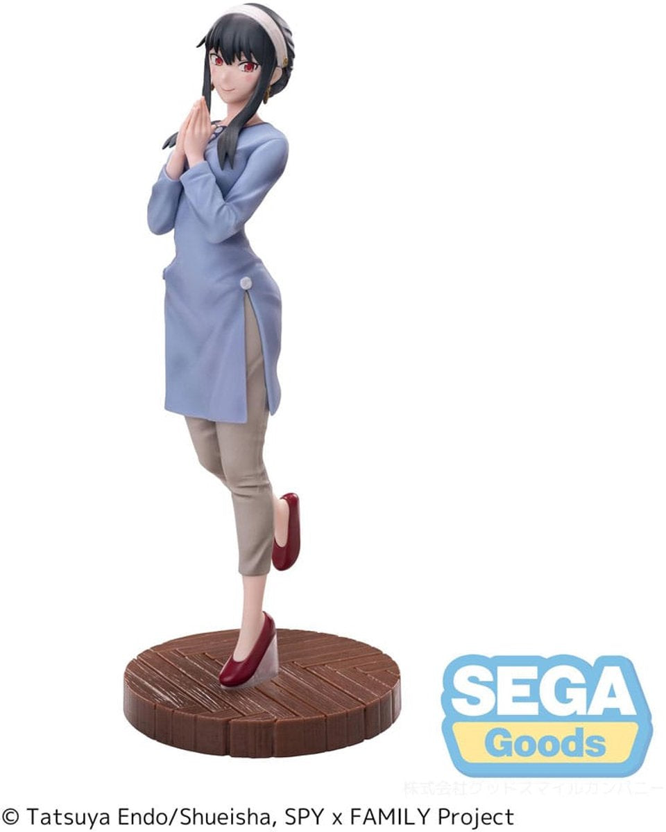 Sega spy x family luminasta pvc statue yor forger 21 cm beeld