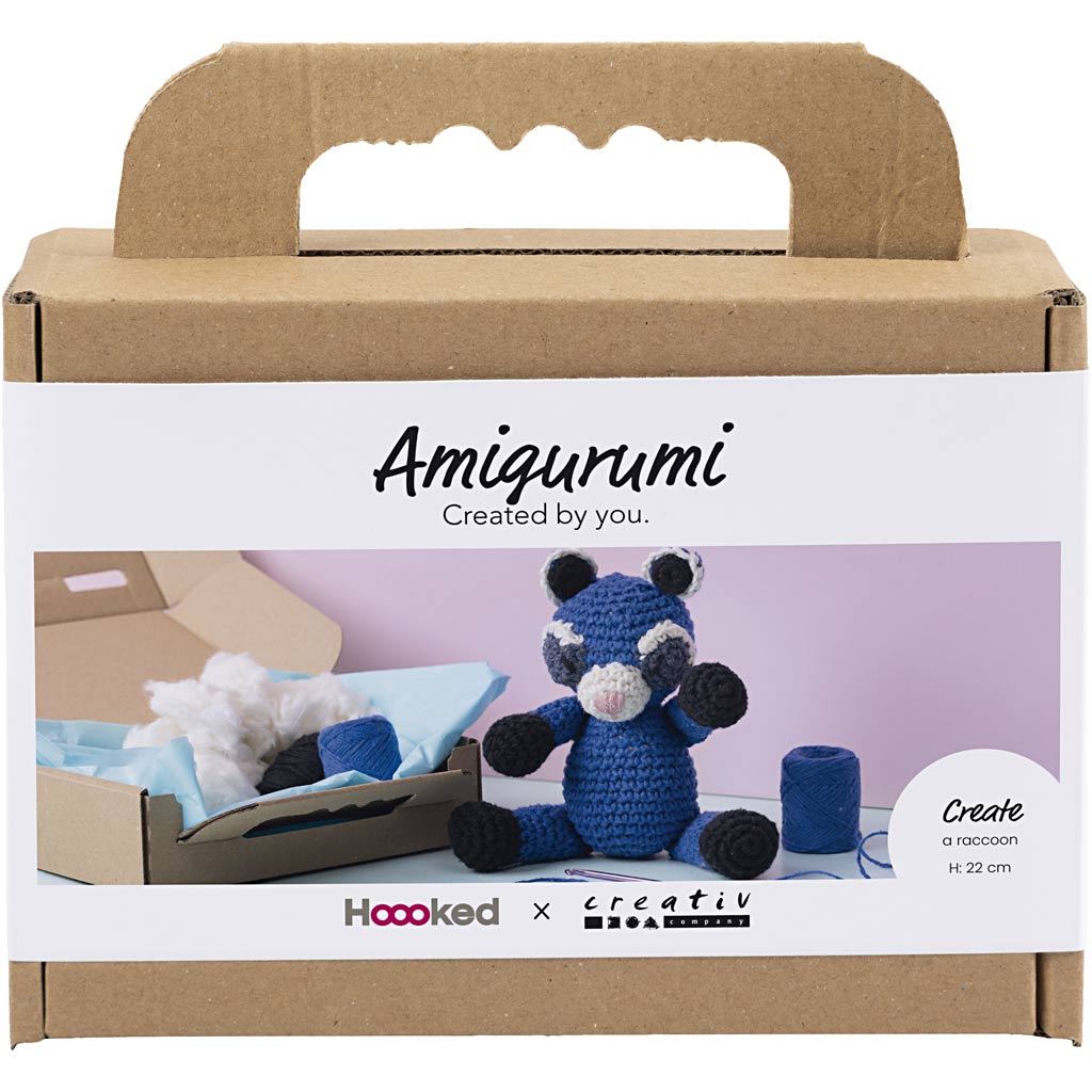 Creativ Company Https: www.cchobby.nl hobbyset-amigurumi-wasbeer-zwart-blauw-1-doos