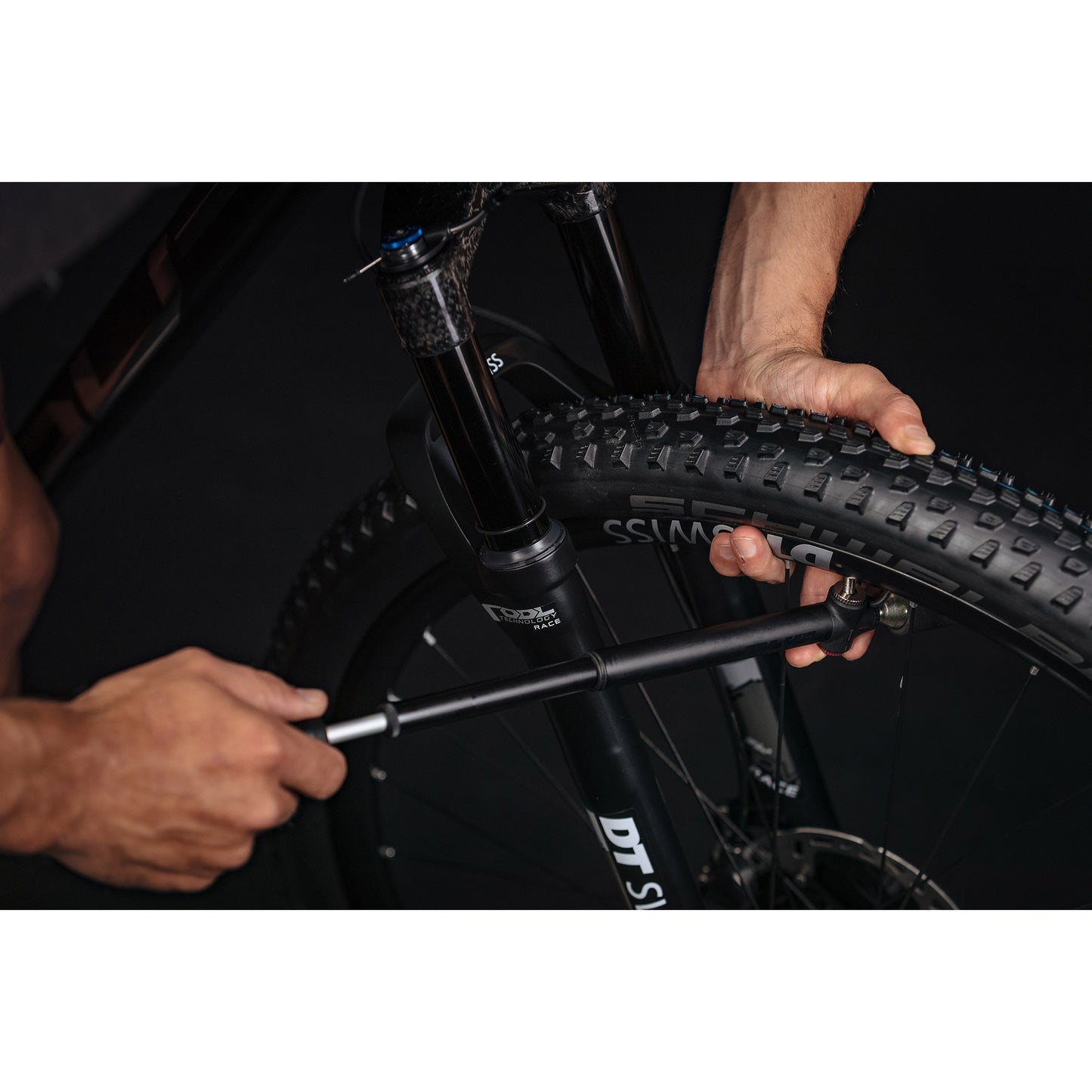 ONE handpomp 90 mini pump black