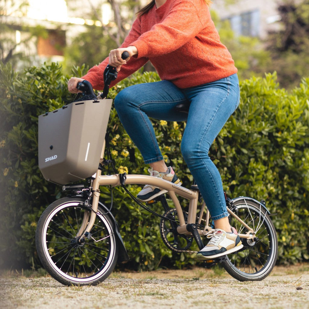 Sigma Shad mand daily bike box voorzijde 20l grijs