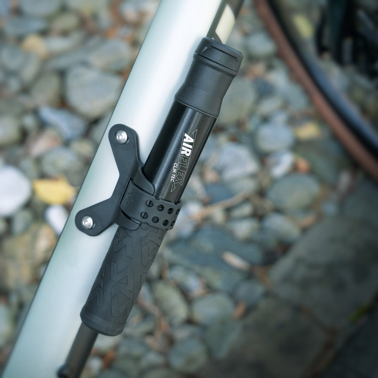 SKS minipomp airflex explorer clik tec 205mm 5bar zw zilver