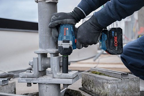 Bosch Blauw gds 18v-750 c accu slagmoeraanzetter | inclusief 2x gba 18v 5,0 ah accu's en lader gal 18v-40 - 06019l9003