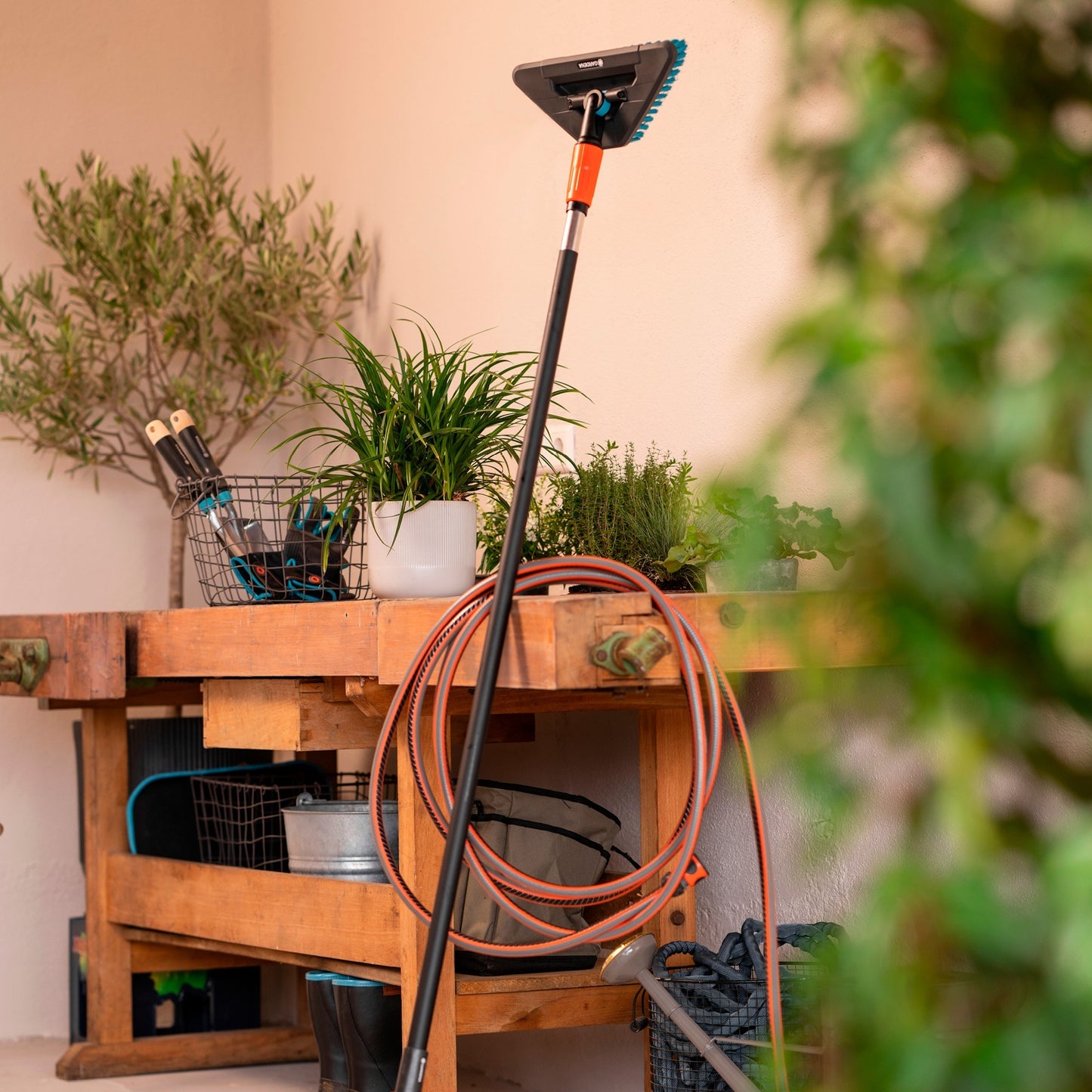 GARDENA cleansystem steel m, watervoerend, reiniging van grote vlakken (18802-20)
