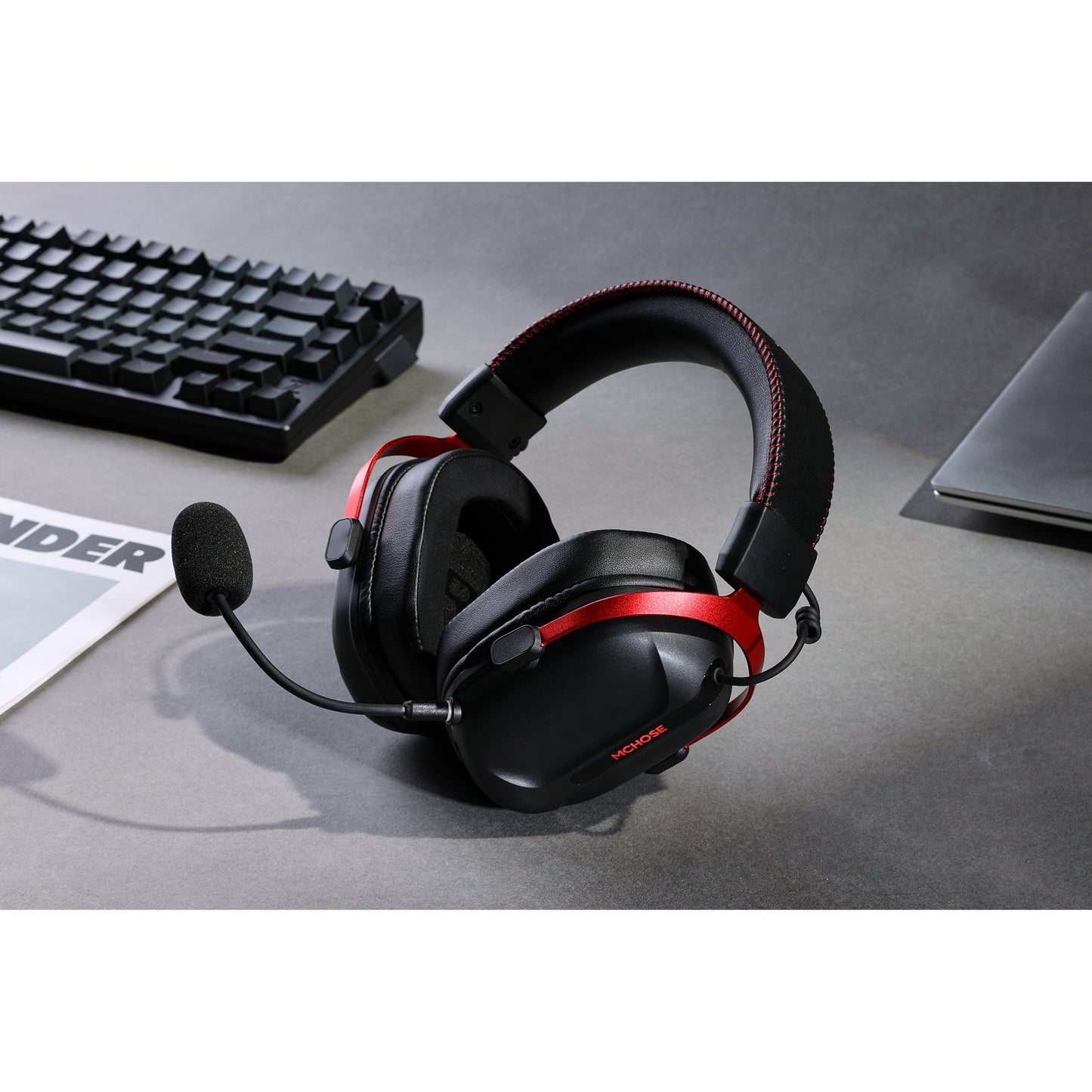 MCHOSE S9 Pro Wireless over-ear gaming headset (Zwart rood, PC laptop Playstation Switch Smartphone, 2.4G Bluetooth Wired Type-C )