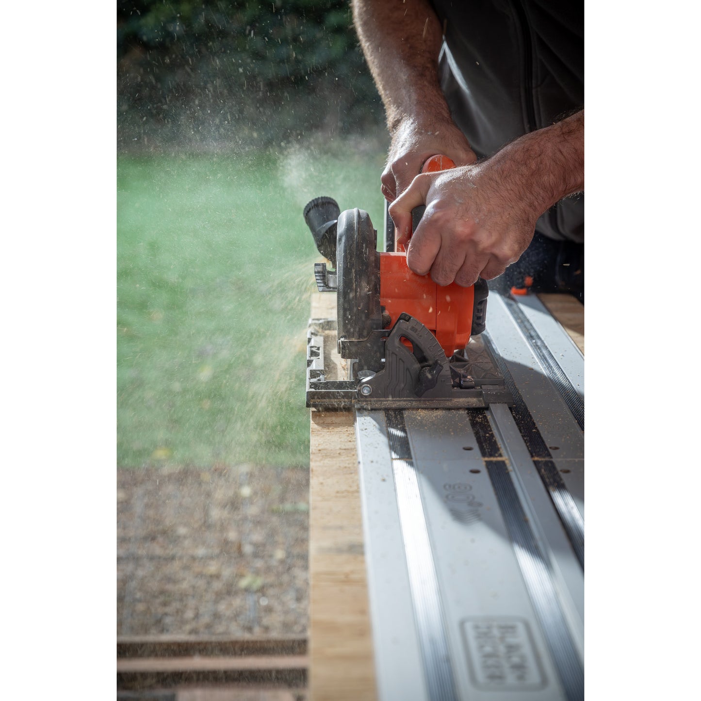 BLACK+DECKER 18v brushless cirkelzaag 165mm handcirkelzaag (zwart oranje, accu en oplader niet inbegrepen)