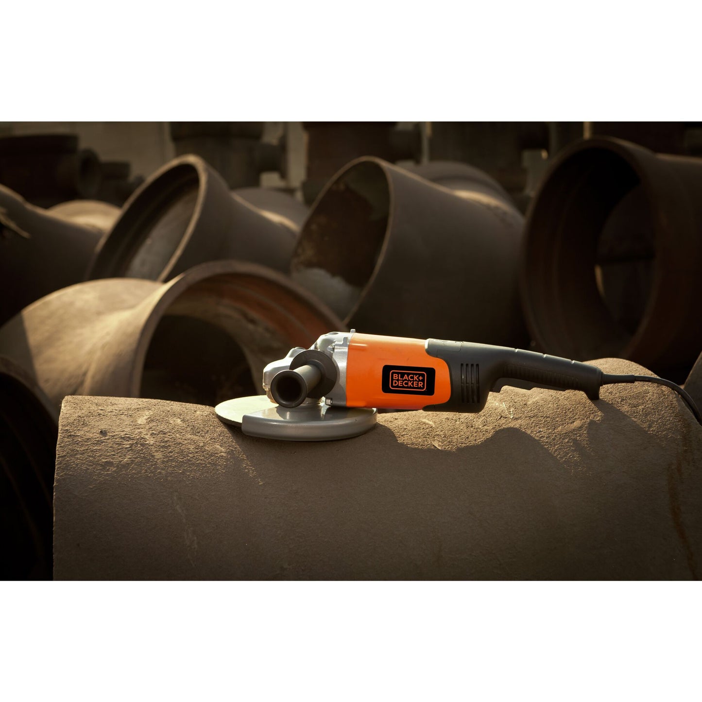 BLACK+DECKER bdgl2223-qs 2200w 230mm haakse slijper (zwart oranje)