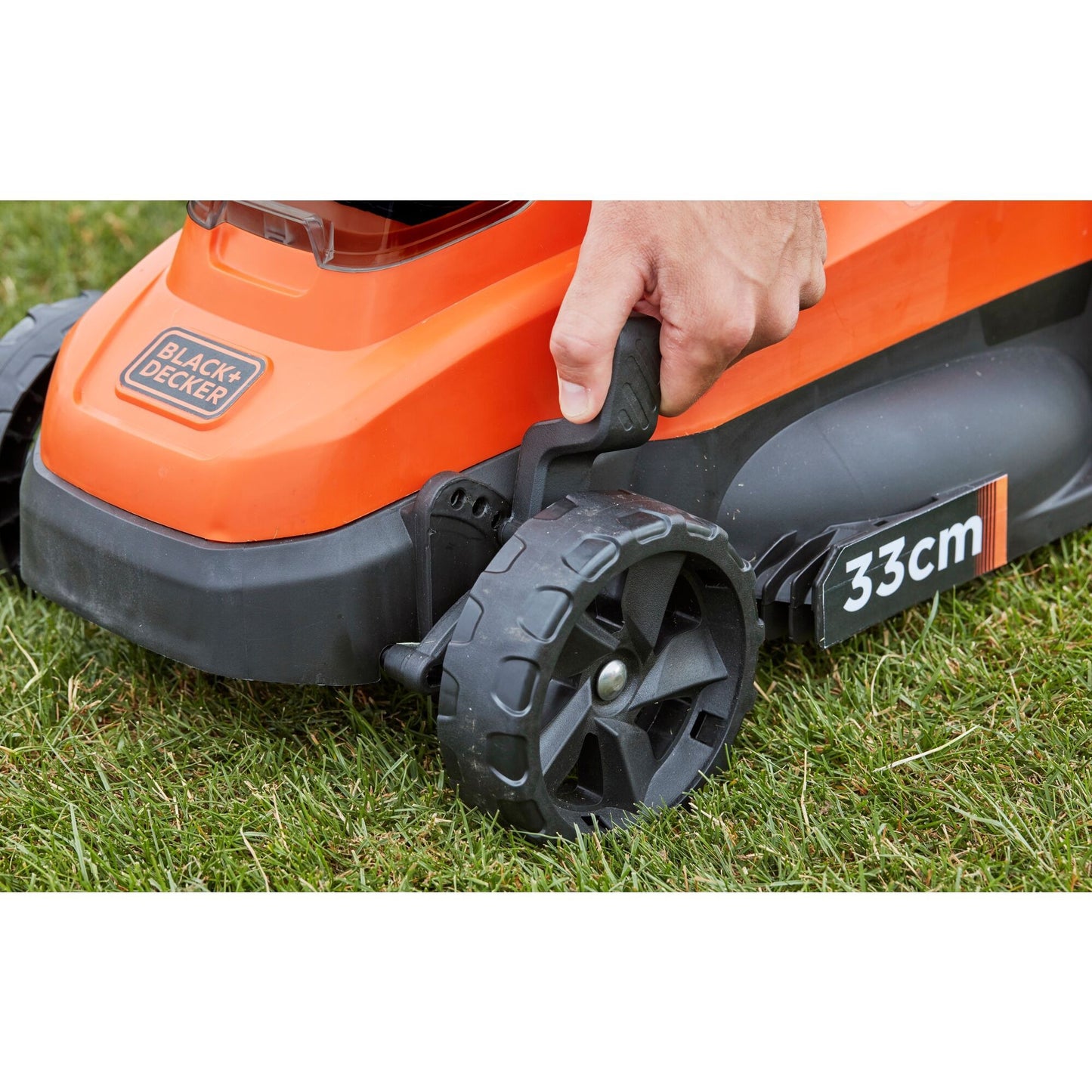 BLACK+DECKER bcmw3318l2-qw 2x 18v grasmaaier (oranje zwart, 2x 18v 2.5ah accu en oplader inbegrepen)