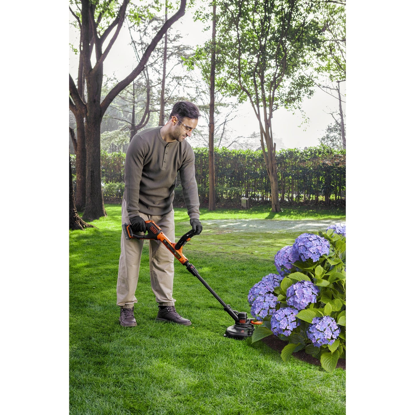 BLACK+DECKER 18v afs grastrimmer met accu (zwart oranje, 28 cm accu inbegrepen)