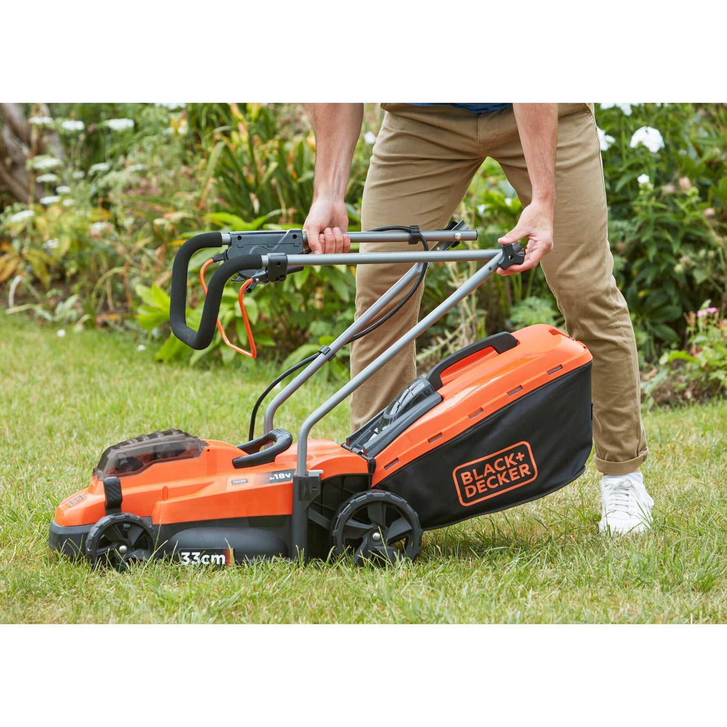 BLACK+DECKER bcmw3318l2-qw 2x 18v grasmaaier (oranje zwart, 2x 18v 2.5ah accu en oplader inbegrepen)