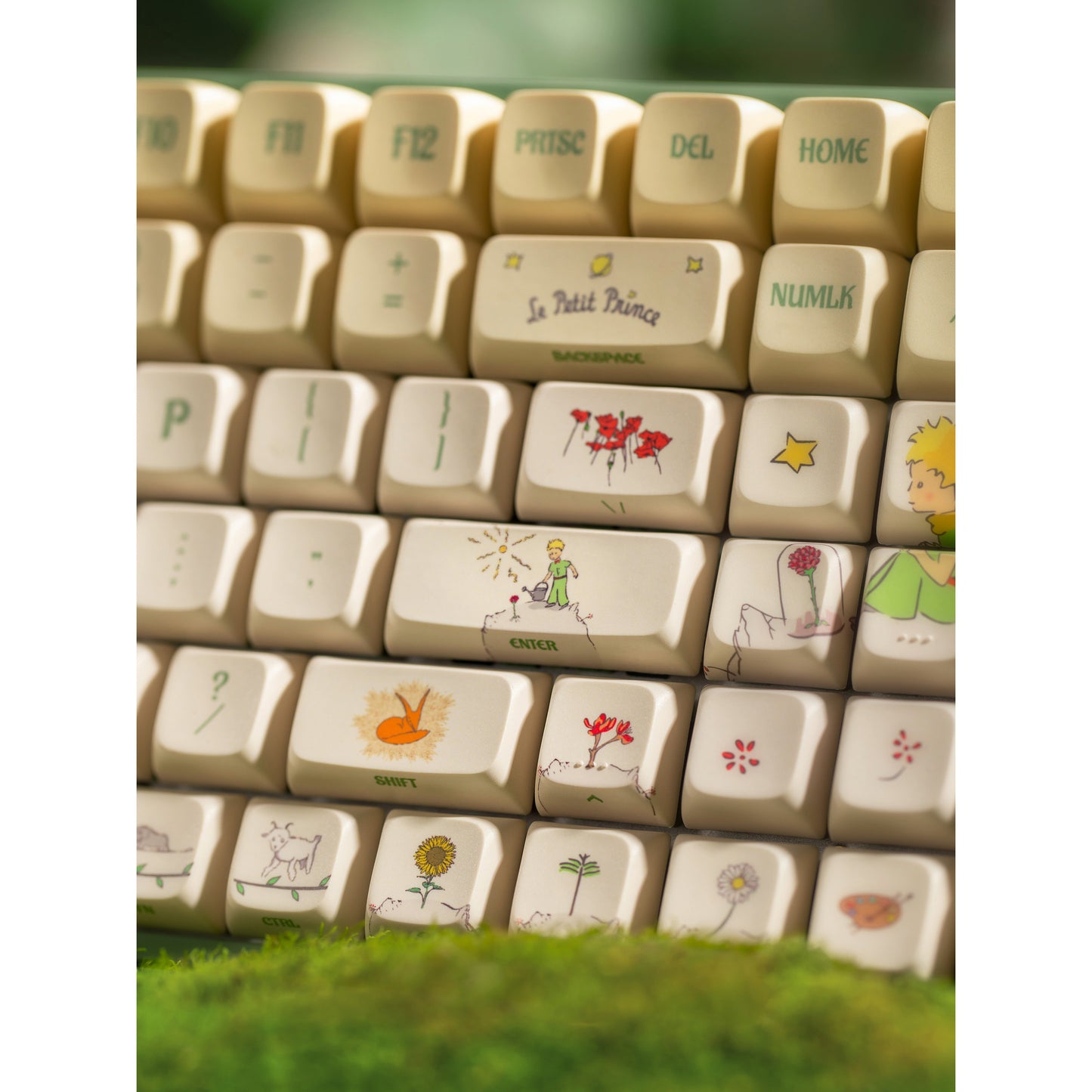 Iqunix F97 Floral Date RGB mechanisch gaming toetsenbord (Groen, US lay-out (QWERTY), IQUNIX Little Prince, 96%, RGB leds, Hot-swappable, PBT, 2.4GHz | Bluetooth 5.1 | USB-C)
