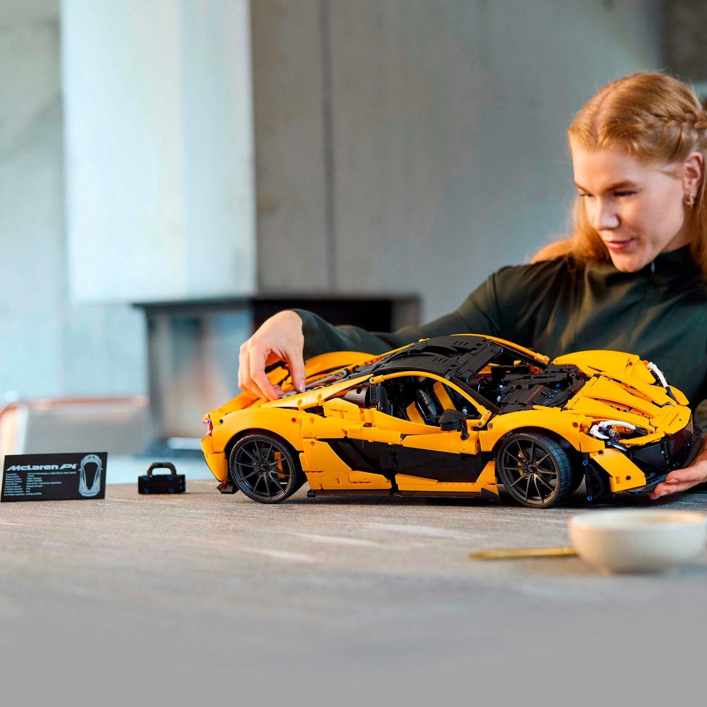 LEGO technic 42172 mclaren p1