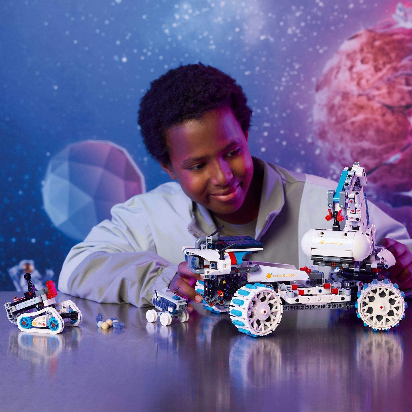 LEGO technic 42211 lunar outpost maanrover ruimtevoertuig