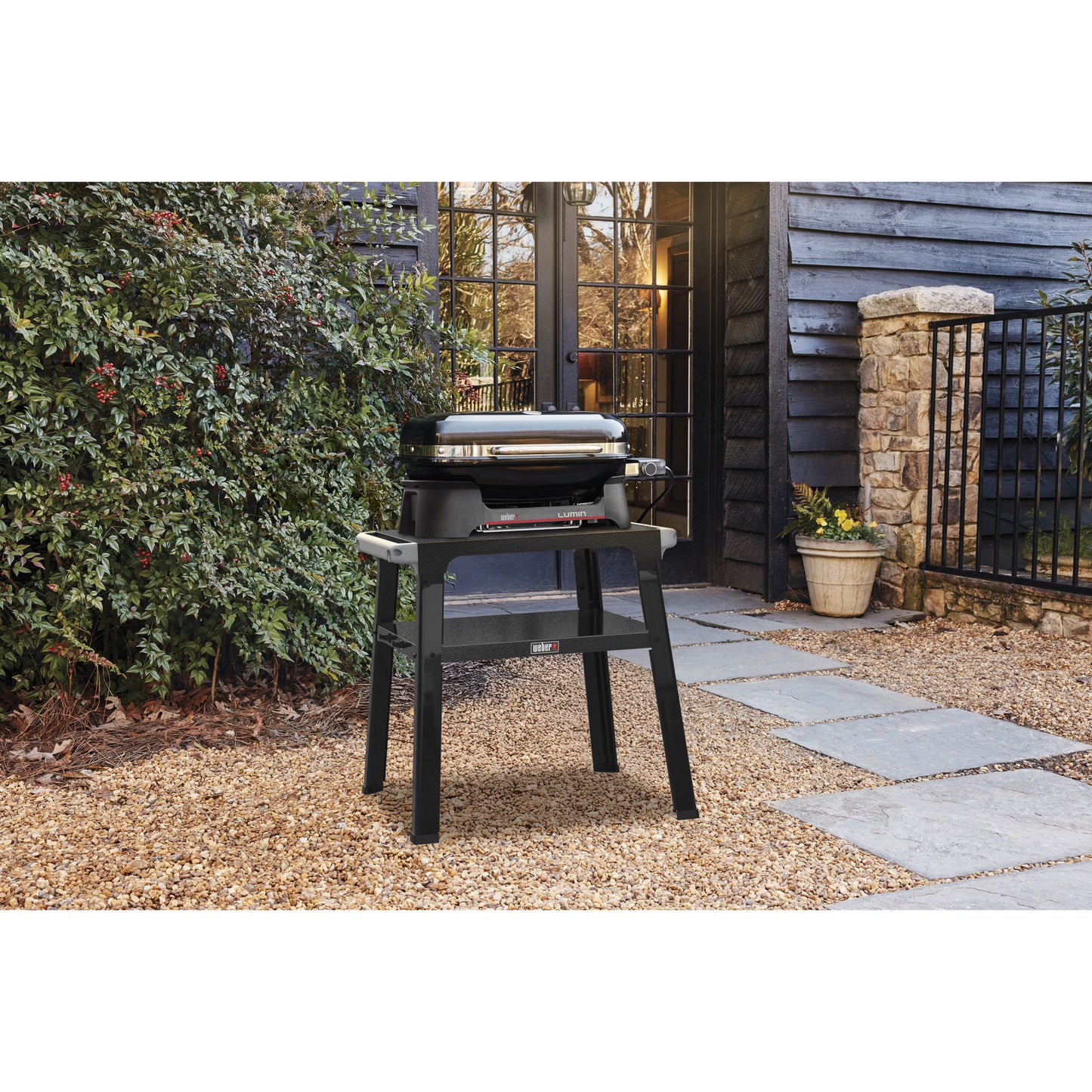 Weber lumin compact elektrische barbecue voor buiten met onderstel (zwart, 4 tot 6 personen, grilloppervlak 1561 cm²)