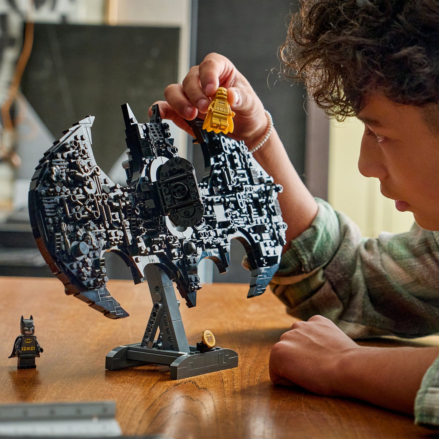 LEGO super heroes 76330 batman logo