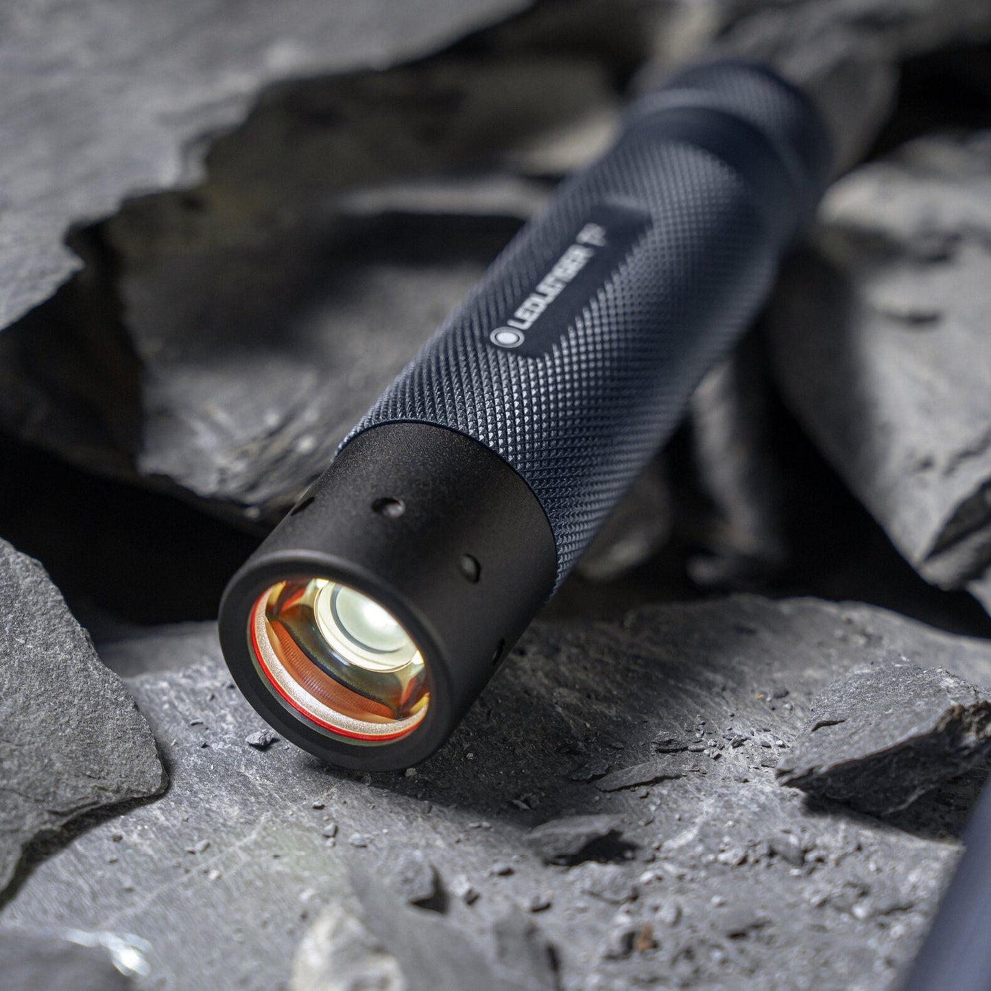 Ledlenser t² led 25th anniversary edition zaklamp (donkerblauw, 240 lm, 6000 - 8000k)