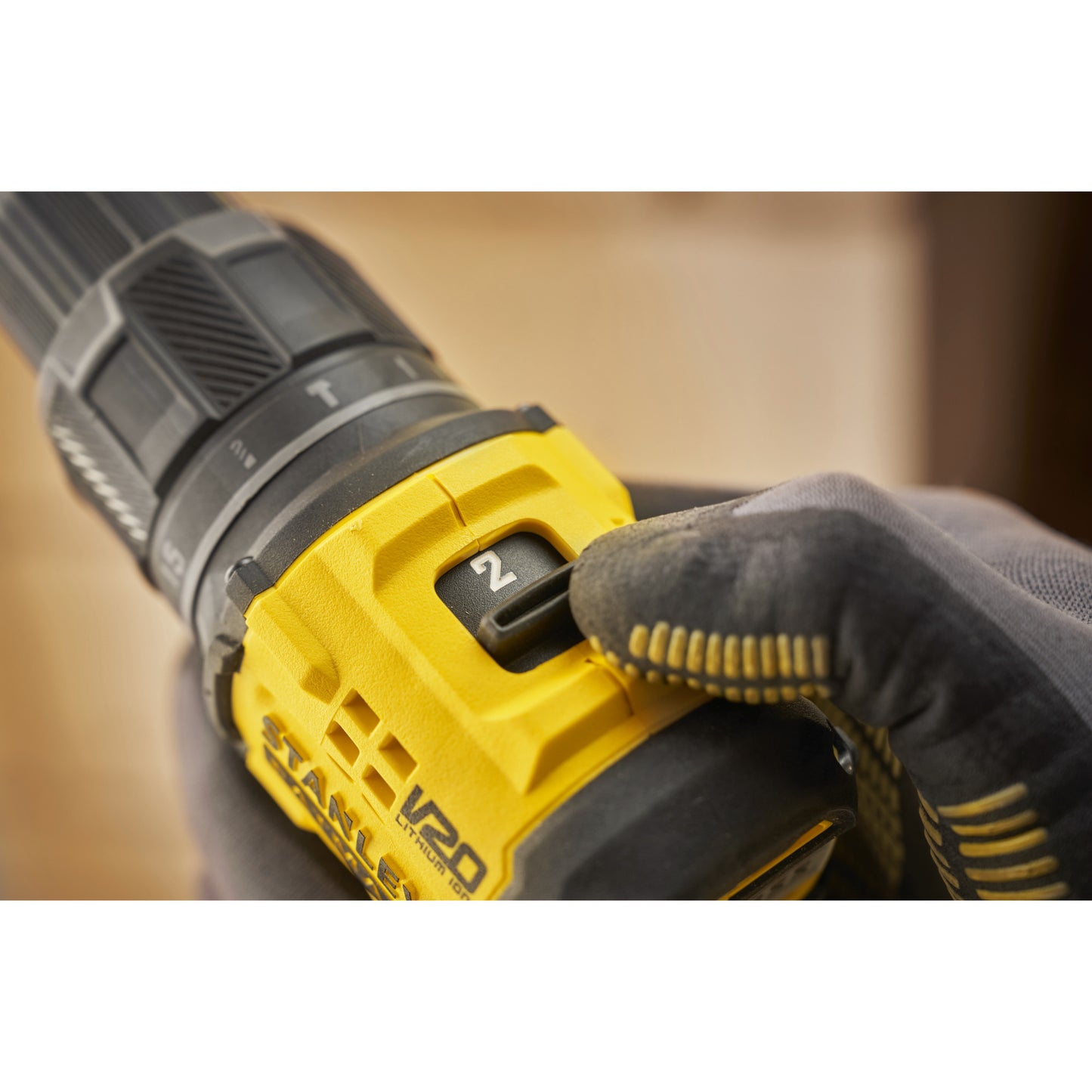 Stanley fatmax v20 18v schroefklopboormachine klopboorschroevendraaier (zwart geel, 2 accu's en oplader inbegrepen, met koffer)