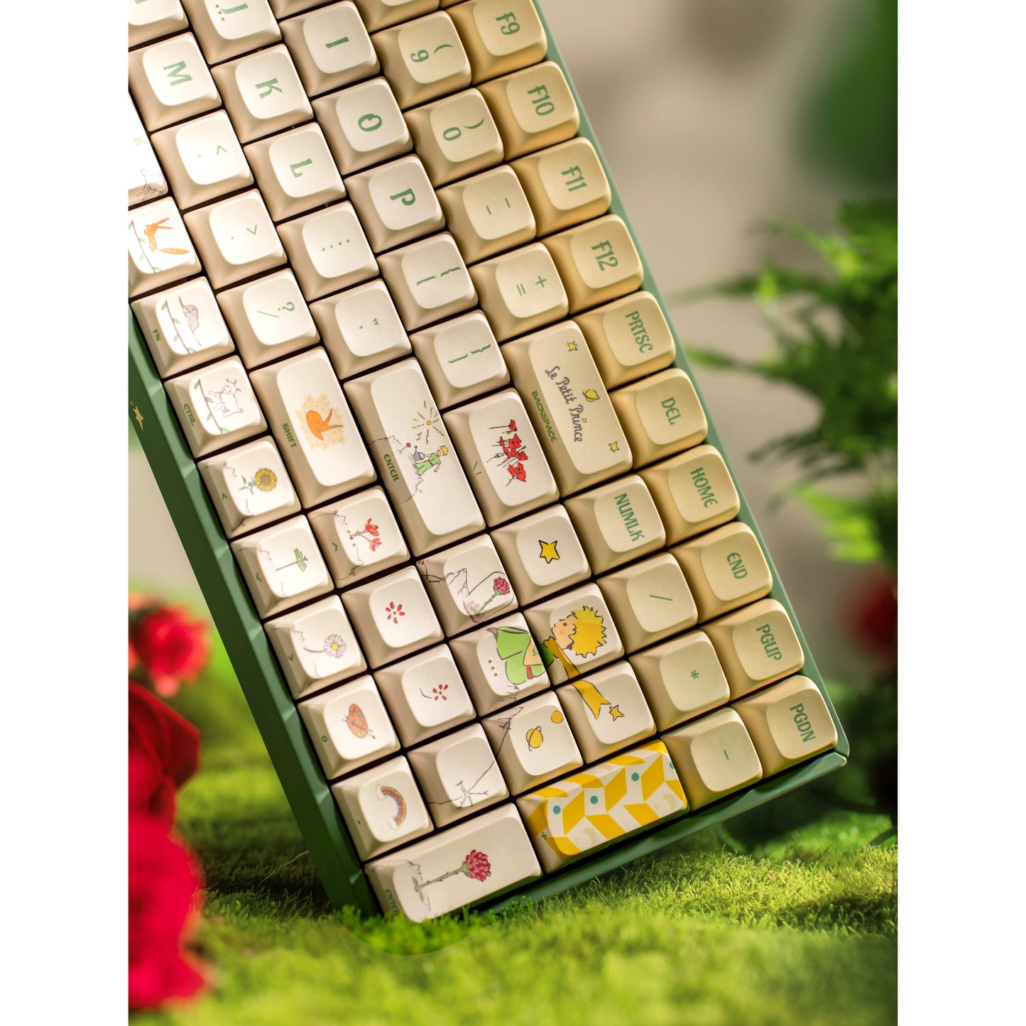 Iqunix F97 Floral Date RGB mechanisch gaming toetsenbord (Groen, US lay-out (QWERTY), Gateron Red, 96%, RGB leds, Hot-swappable, PBT, 2.4GHz | Bluetooth 5.1 | USB-C)