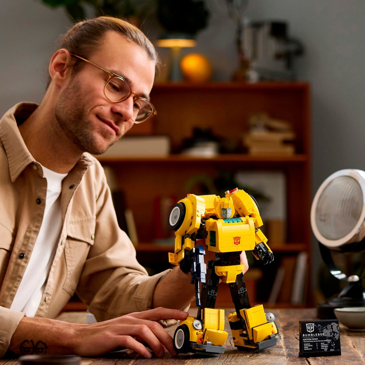 LEGO icons 10338 transformers bumblebee